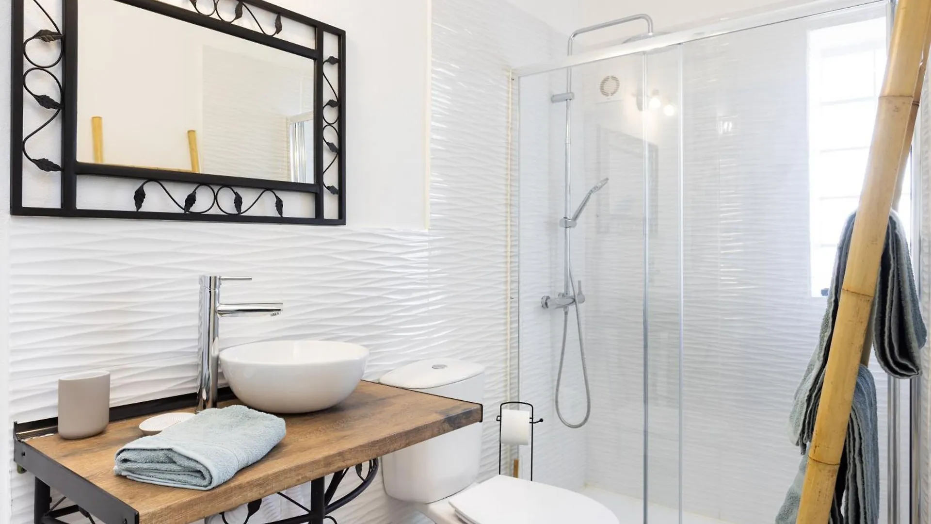 Live Candelaria Araya Muy Mia Apartment