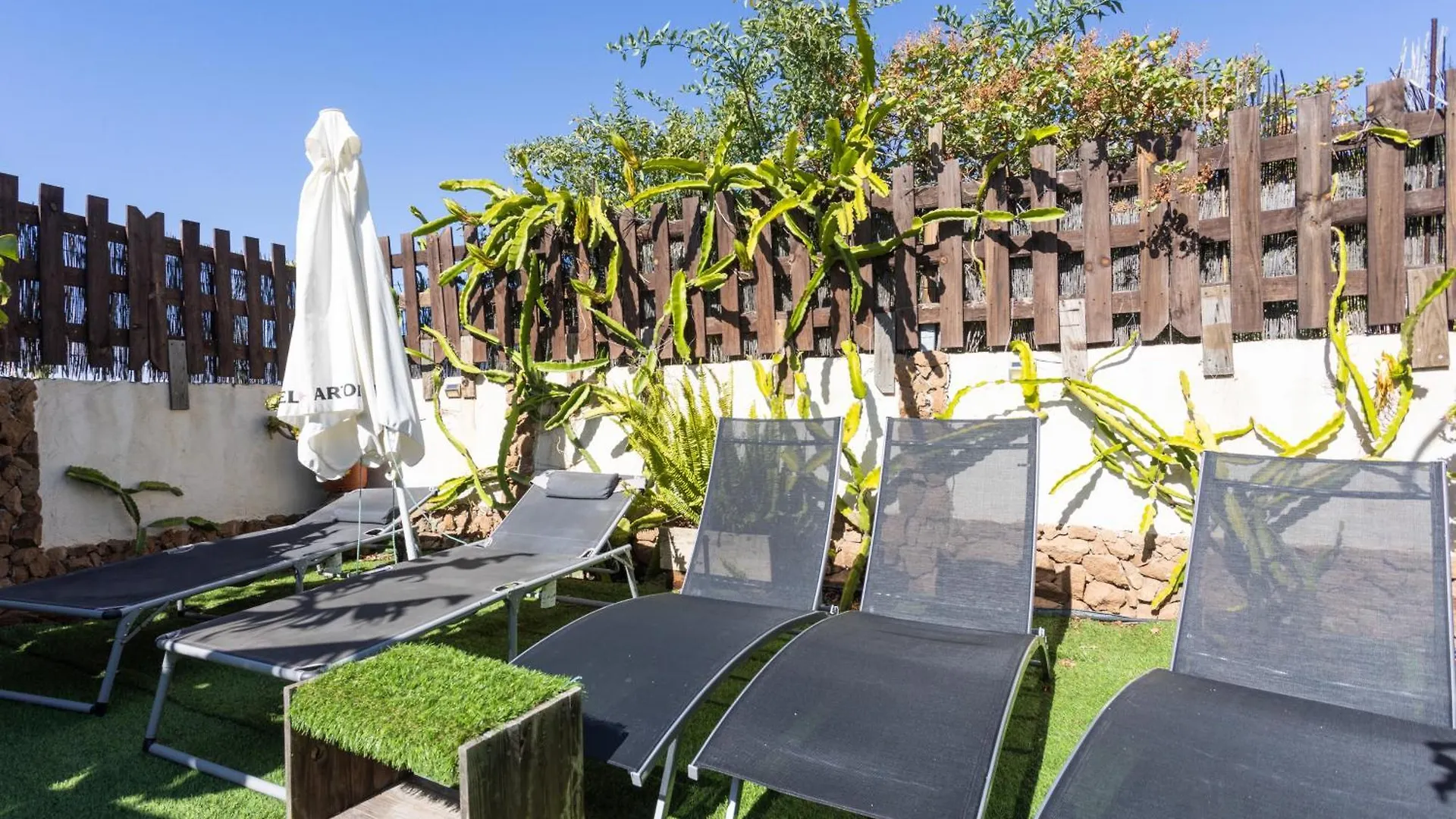 Live Candelaria Araya Muy Mia Apartment